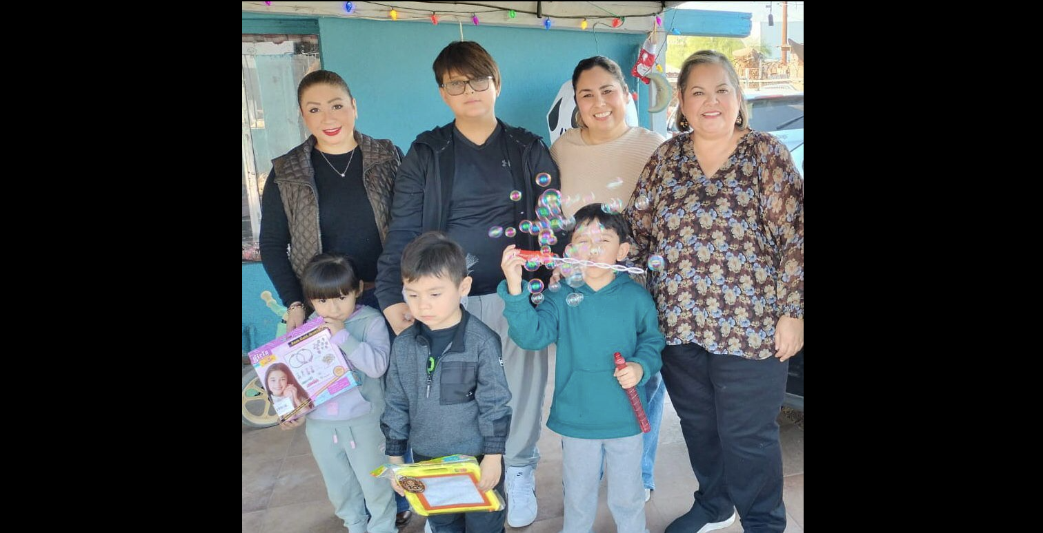 Líderes de comunidades de Mexicali reciben a la diputada federal Evangelina Moreno, agradecen trabajo legislativo