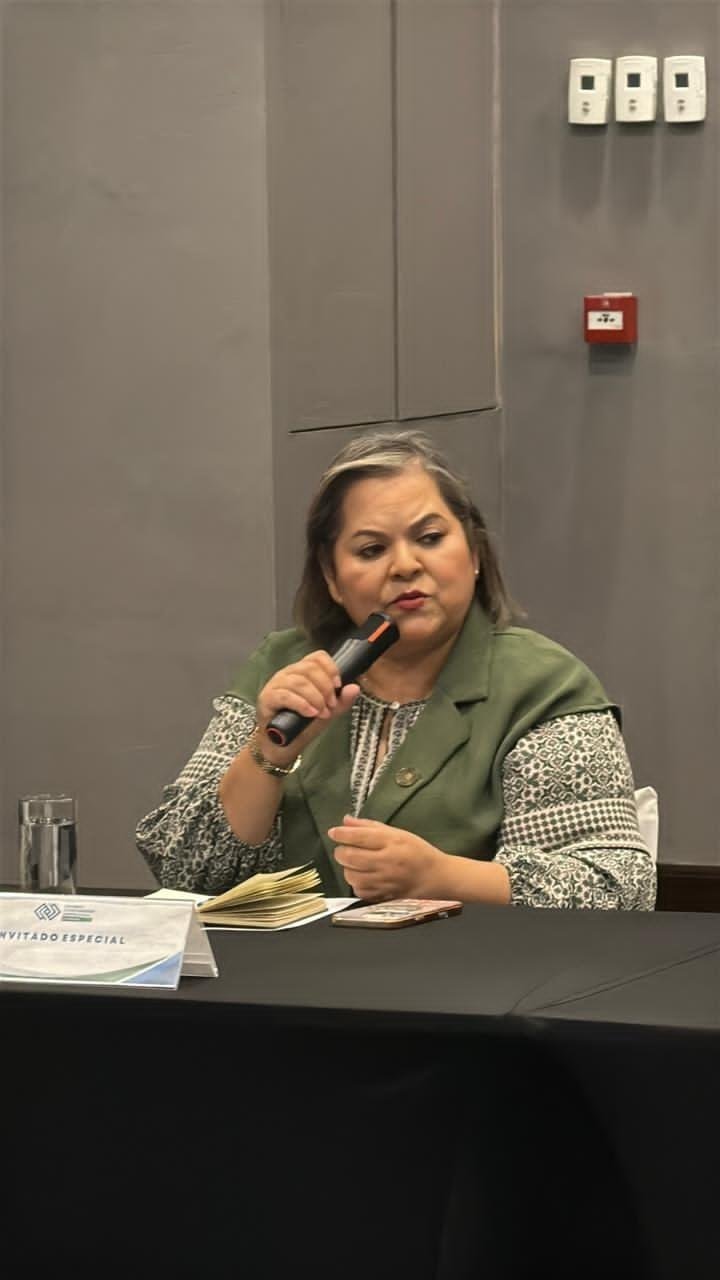 FORTALECE DIP. EVANGELINA MORENO AGENDA DE DESARROLLO PARA ENSENADA EN REUNIÓN CON CCE