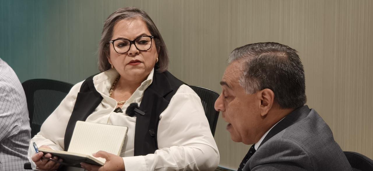 APOYA EVA MORENO A REPRESENTANTES DE CENTROS COMERCIALES DE TIJUANA PARA FORTALECER DESARROLLO ECONÓMICO DE LA REGIÓN FRONTERIZA